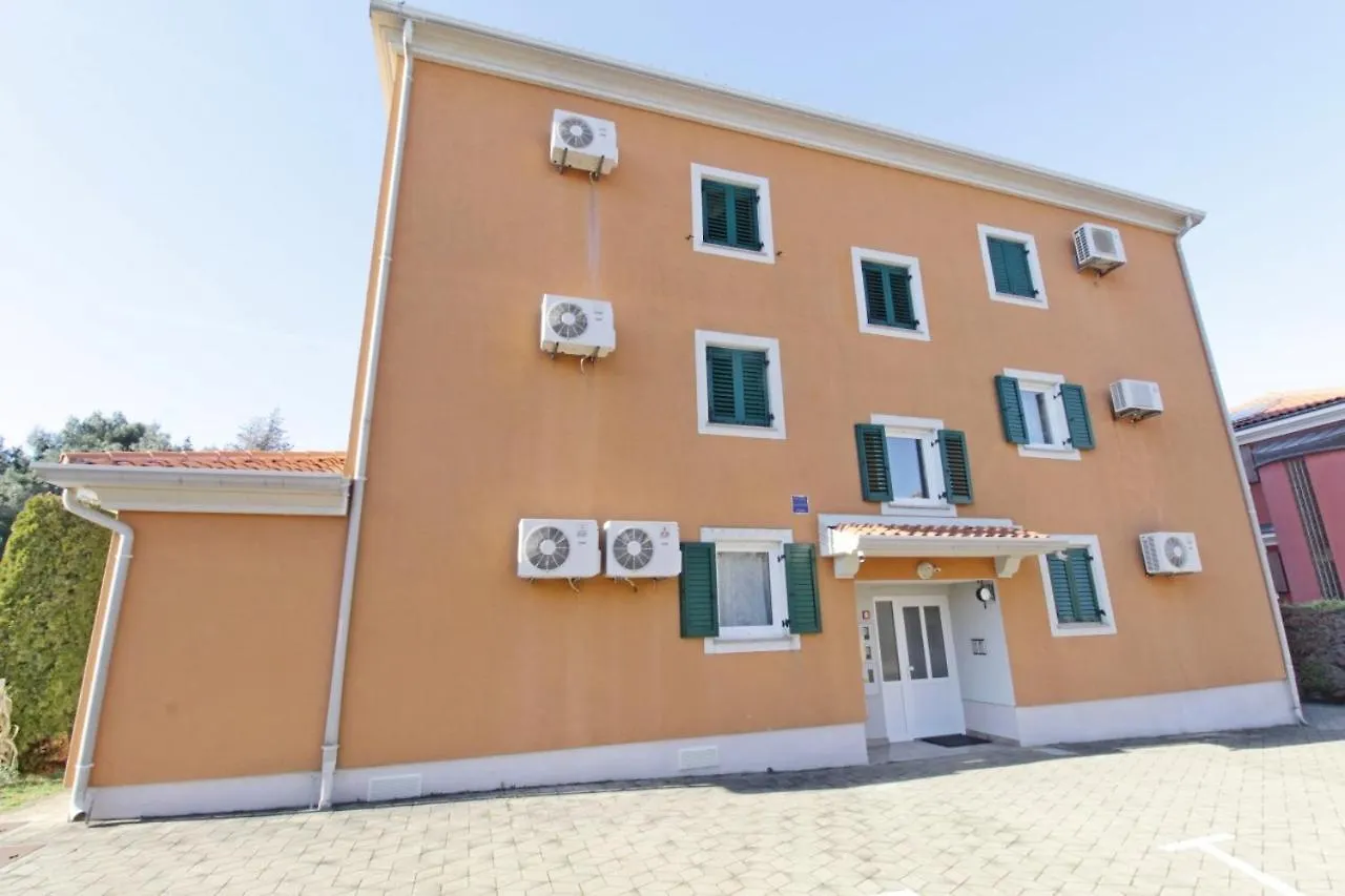 Sea View Drena Zambratija Apartment